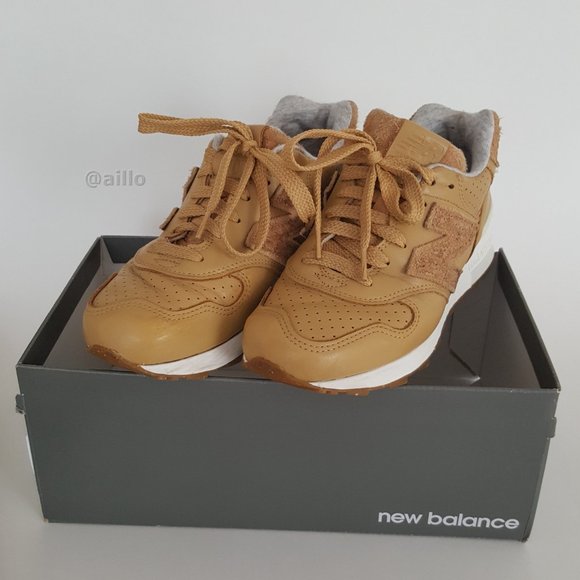 New Balance 1400 Running Sneakers - Picture 10 of 16